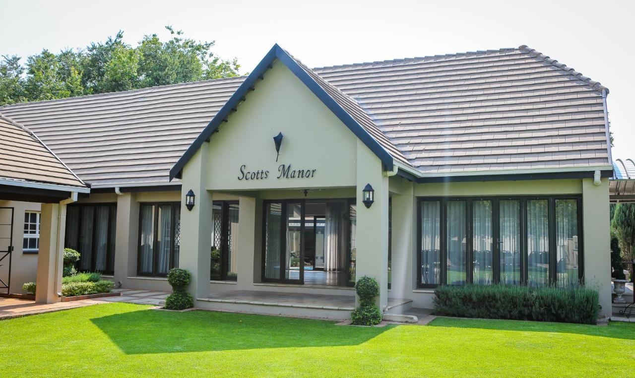 Scott'S Manor Guesthouse Function And Conference Venue Lichtenburg Екстериор снимка