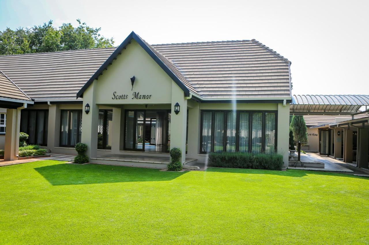 Scott'S Manor Guesthouse Function And Conference Venue Lichtenburg Екстериор снимка