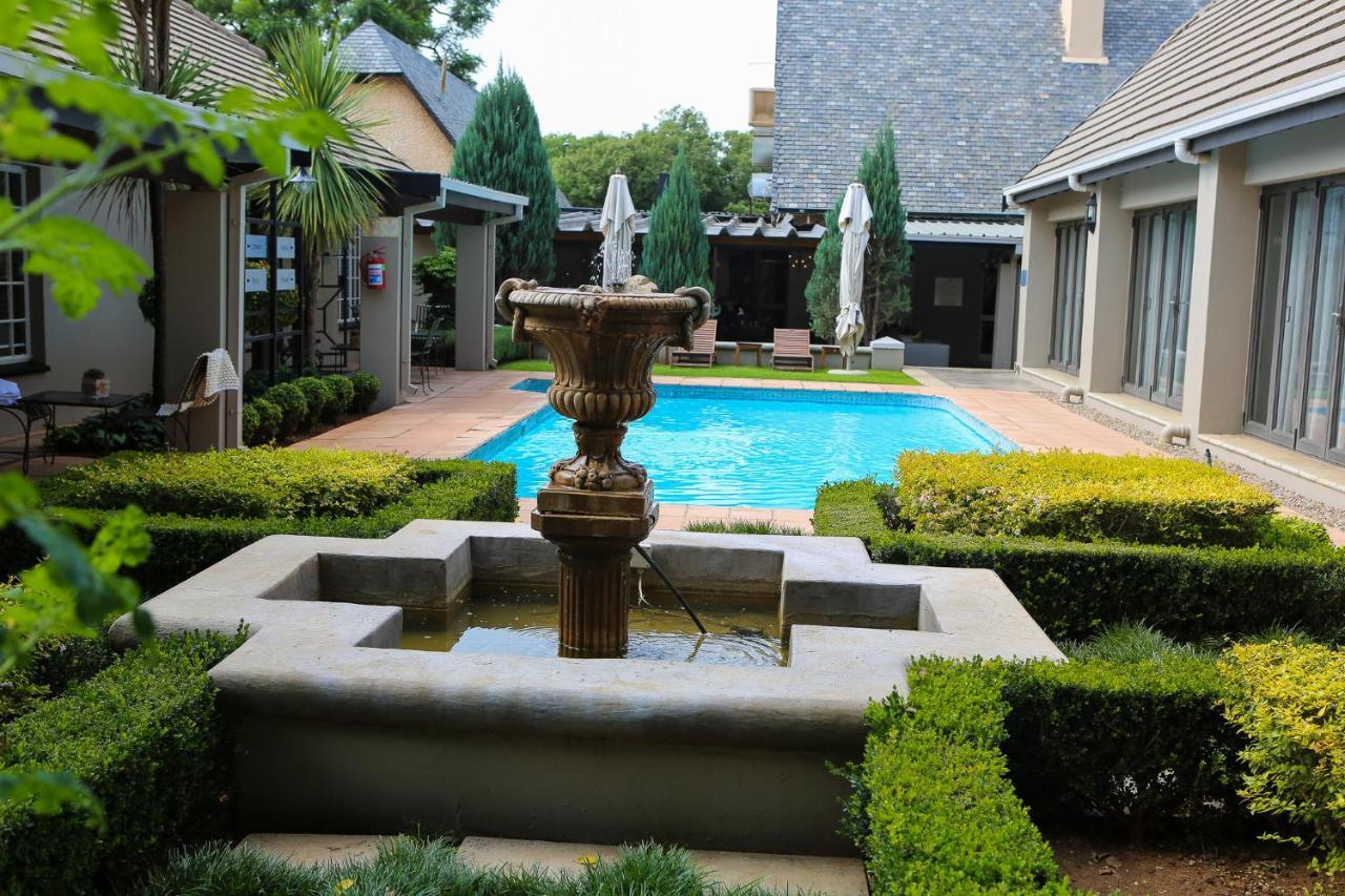 Scott'S Manor Guesthouse Function And Conference Venue Lichtenburg Екстериор снимка