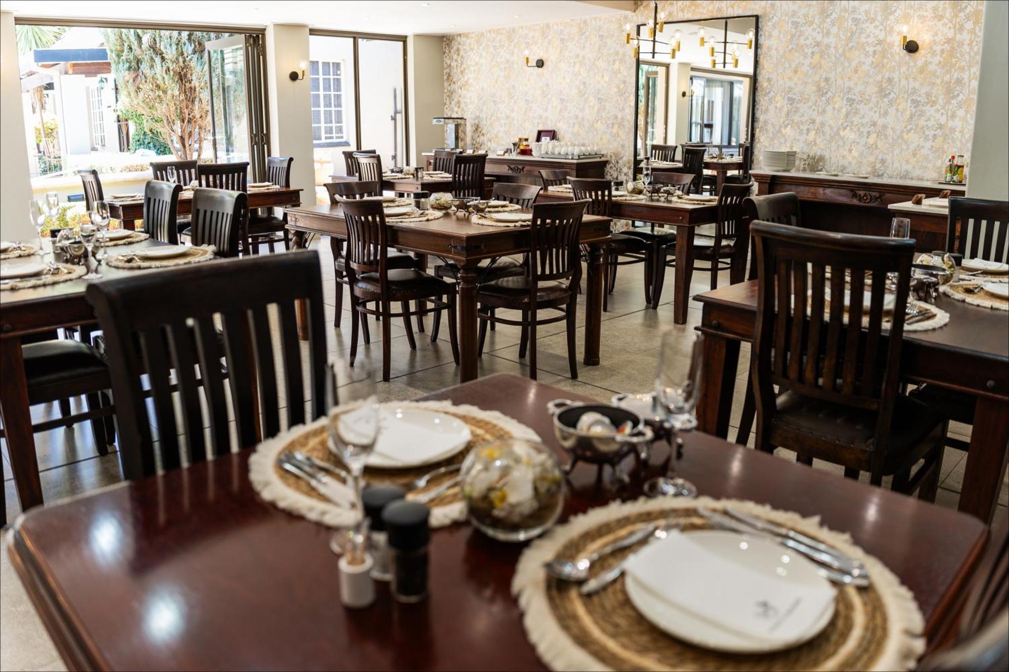 Scott'S Manor Guesthouse Function And Conference Venue Lichtenburg Екстериор снимка