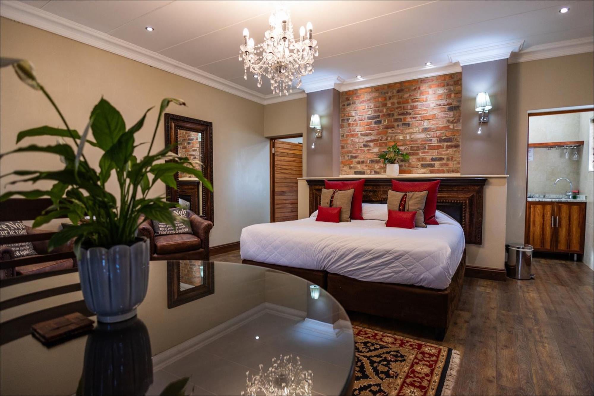 Scott'S Manor Guesthouse Function And Conference Venue Lichtenburg Екстериор снимка
