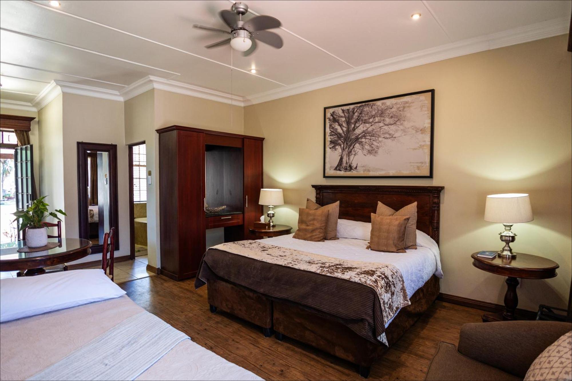 Scott'S Manor Guesthouse Function And Conference Venue Lichtenburg Екстериор снимка