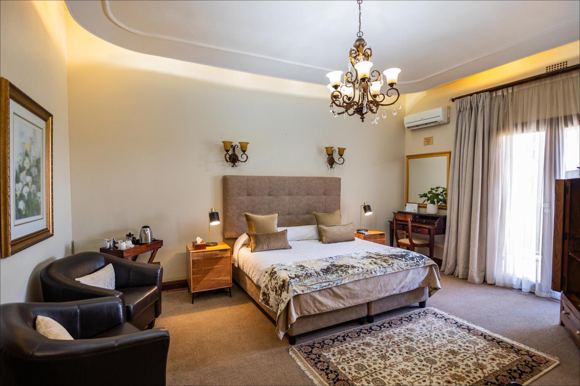 Scott'S Manor Guesthouse Function And Conference Venue Lichtenburg Екстериор снимка