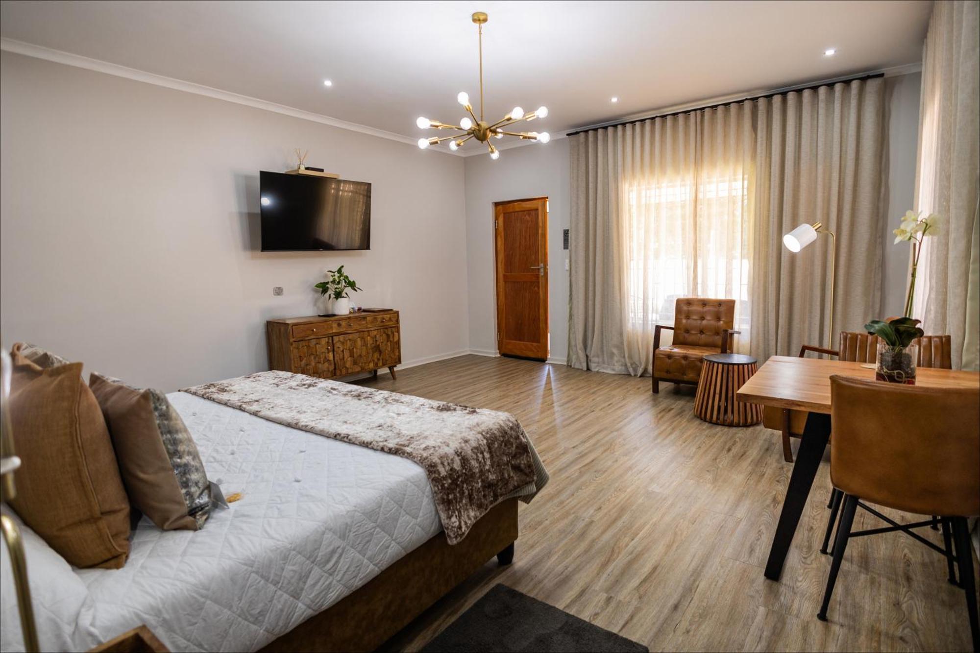 Scott'S Manor Guesthouse Function And Conference Venue Lichtenburg Екстериор снимка